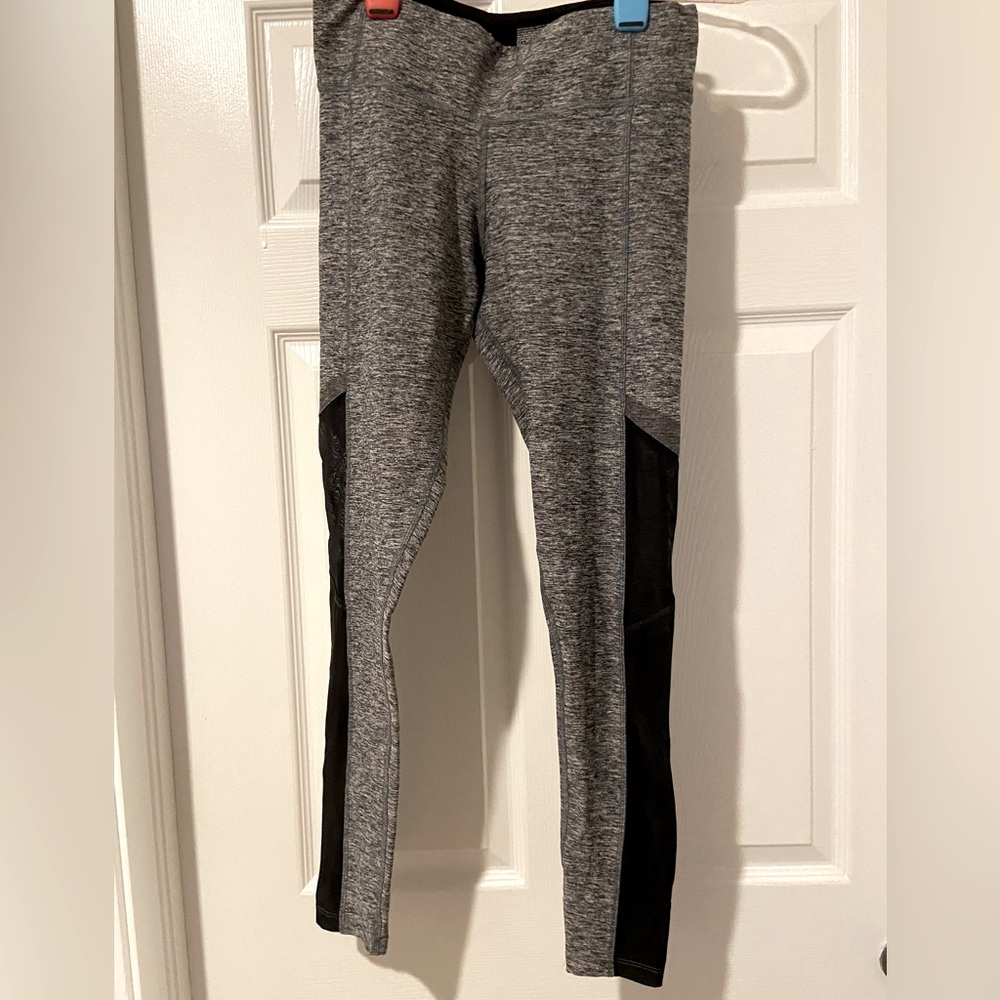 Victoria Secret Pink grey yoga pants with mesh side cutouts. Size small